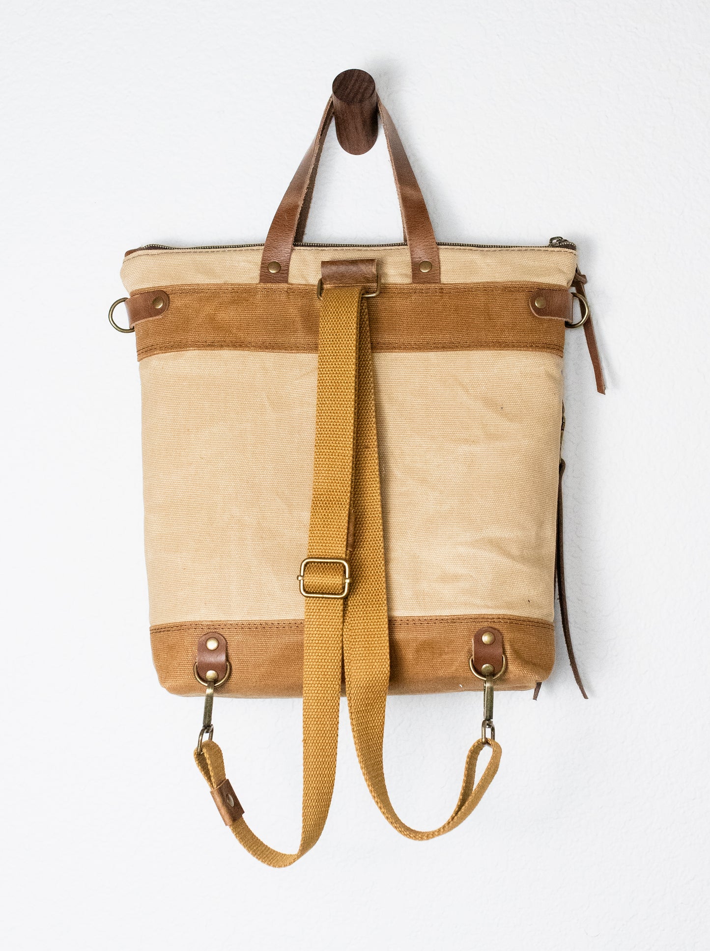 Convertible Tote - Sandy Neutral